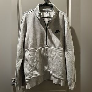 Men’s Large Nike Sweatshirt